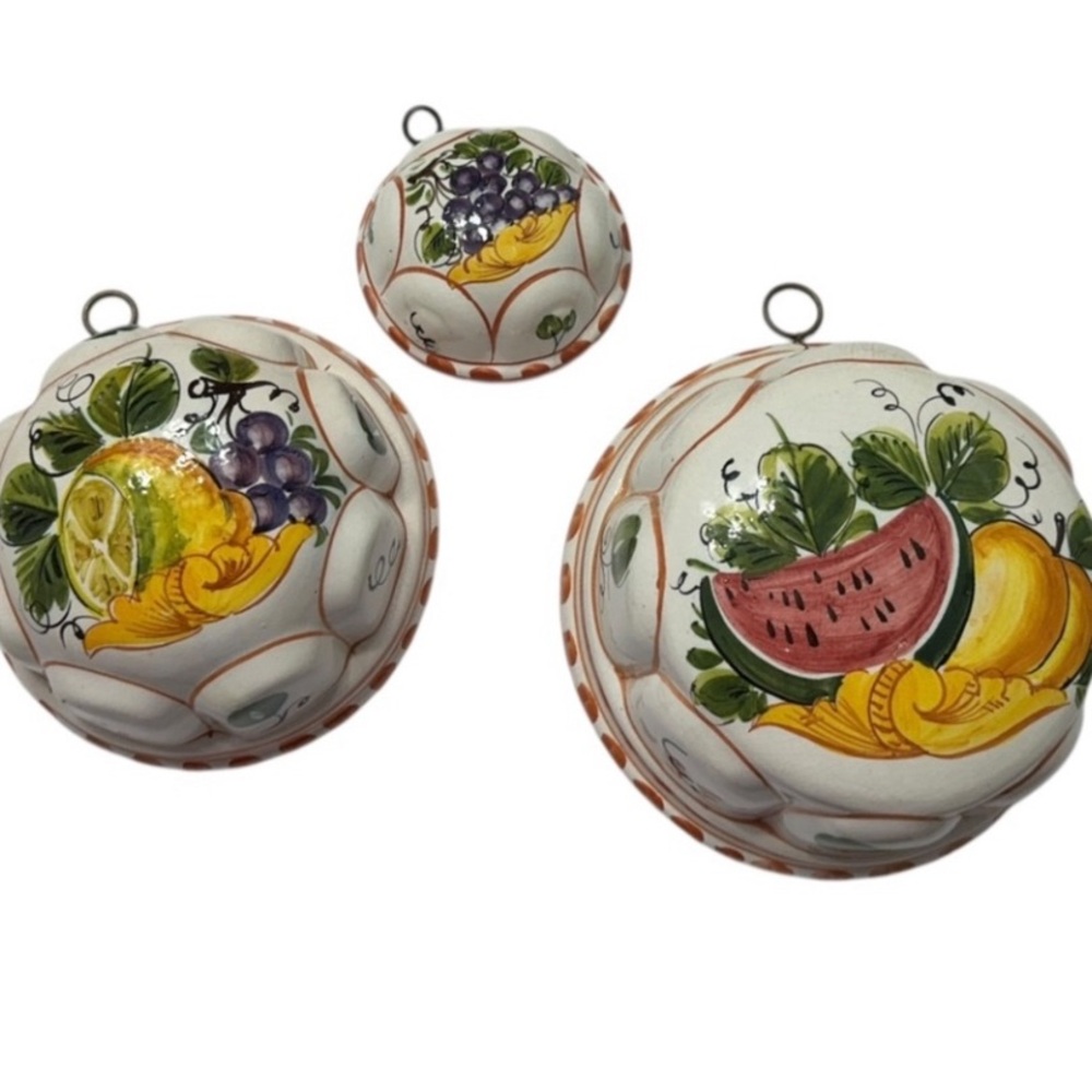 Vintage Bassano Italy Hand Painted Ceramic Fruit Molds Set of 3 Excellent Cond.